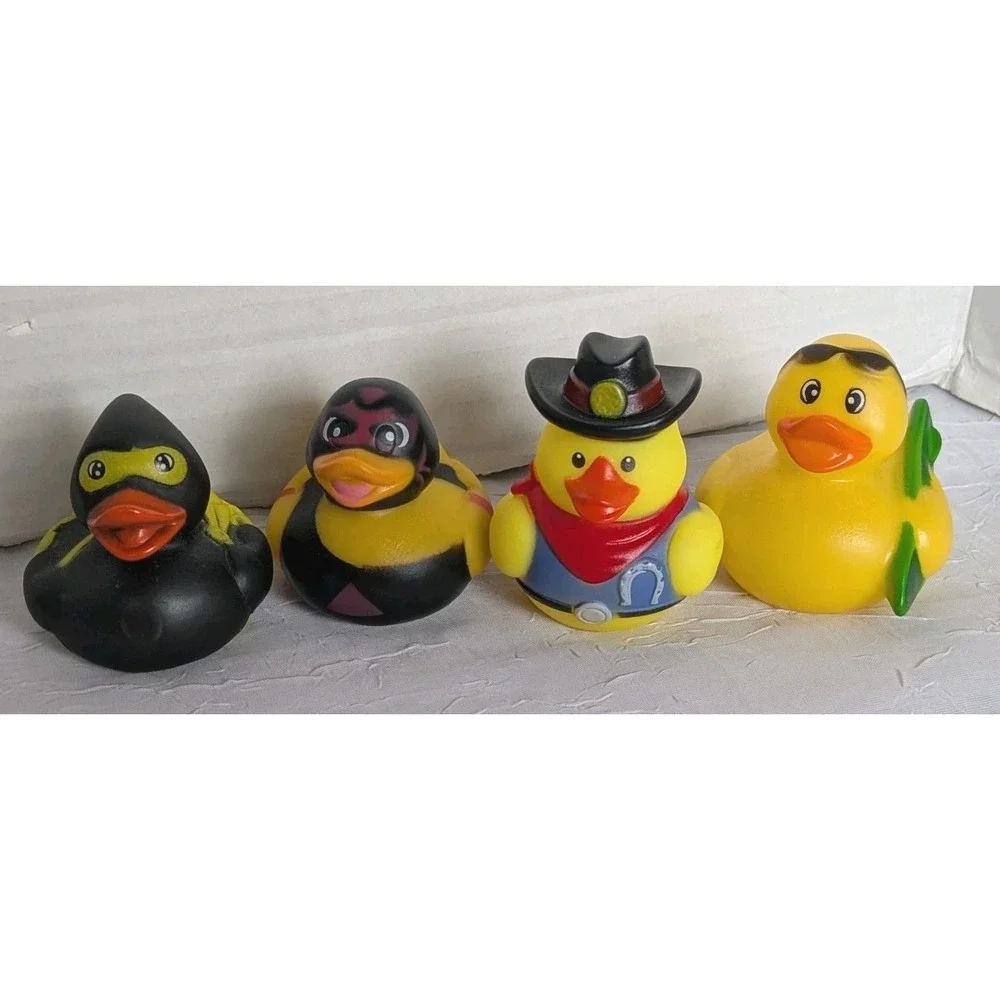 Rubber Ducks Cowboys Ninja Police Queen Novelty Characters Ducky Bath Lot Of 21